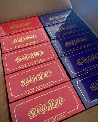 Již brzy v prodeji nová edice Scarlet & Violet. Booster Boxy, ETB, Blistery. To vše najdete na našem e-shopu 👉👉👉...